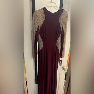 NWT Xscape women’s formal dress size 10